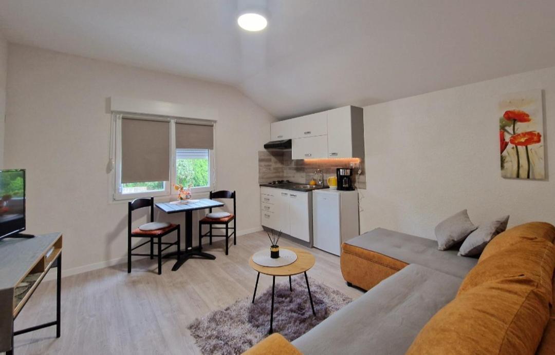 Apartament App & Beauty Loza Zambratija  Zewnętrze zdjęcie